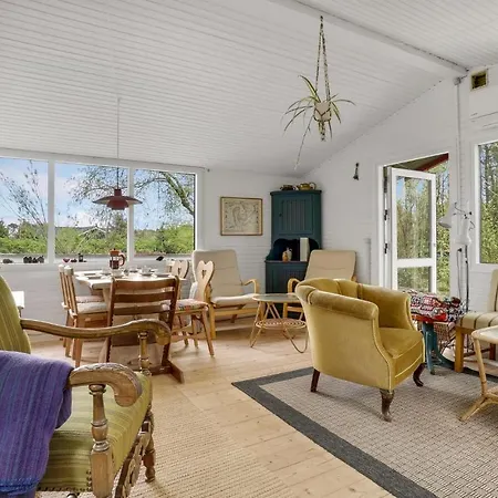 Feriehus Stunning In With Kitchen *