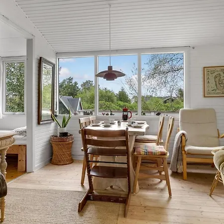 Stunning In With Kitchen *